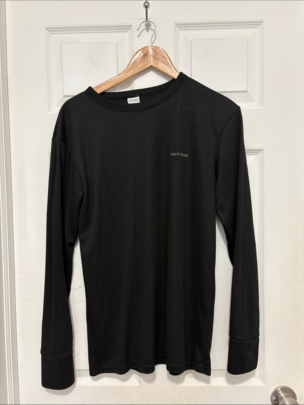 Men's Realtree Black Long-Sleeve Ribbed Shirt